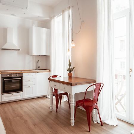 Mercanti Modern Flat - Balcony - Torino Centro Exteriör bild
